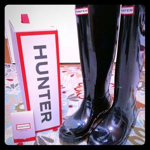 New! Tall Hunter Rain Boots, Shiny Black, Size 8